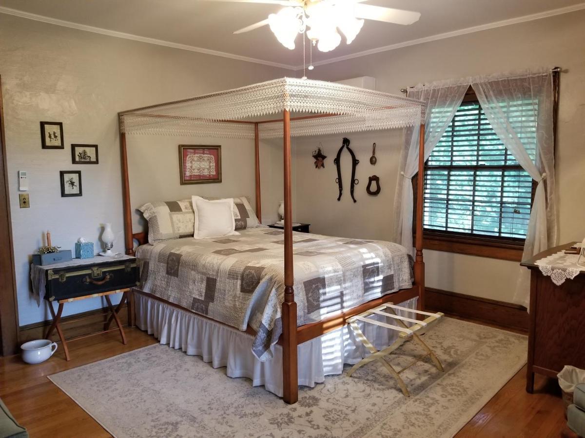 Almost Heaven Bed & Breakfast Waynesville Εξωτερικό φωτογραφία