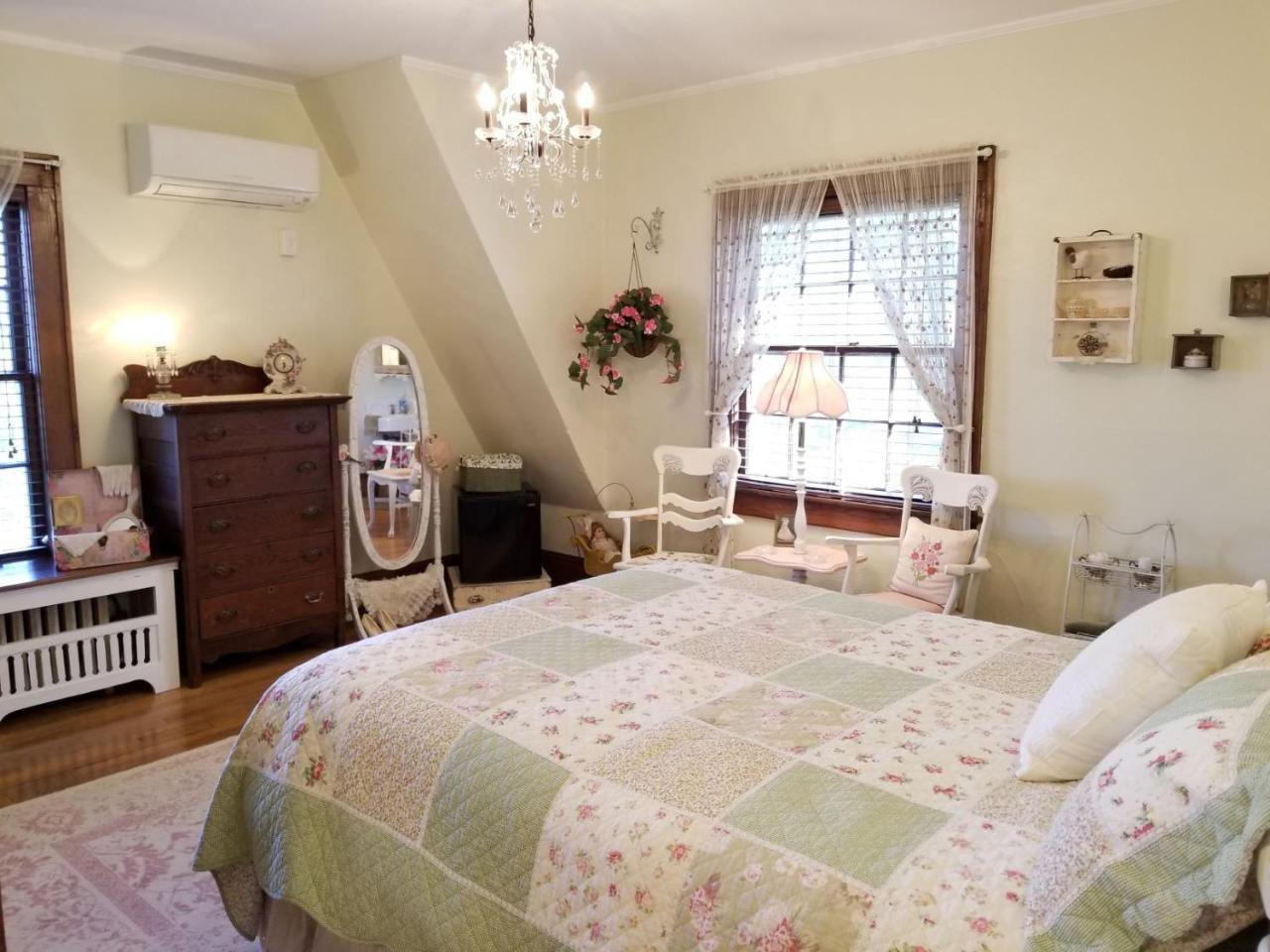 Almost Heaven Bed & Breakfast Waynesville Εξωτερικό φωτογραφία